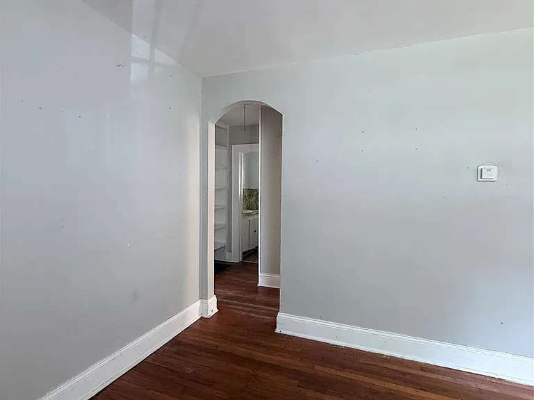415 Circle Dr W — Photo 6