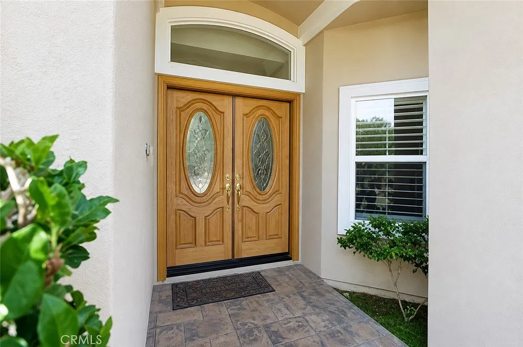 5 bed, 3705 sqft, $14,000 — Photo 4