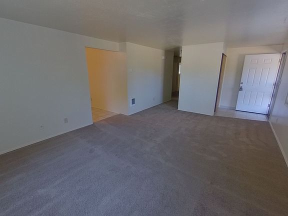 4th image of 636 NW 27th St APT 1