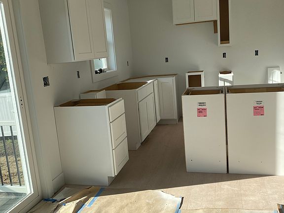 5th image of 250 Windham Center Rd #5-13