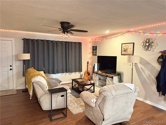 2nd image of 707 S Snapp Ave