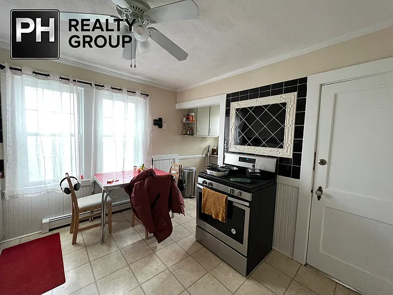 385 Arlington St #1 — Photo 12