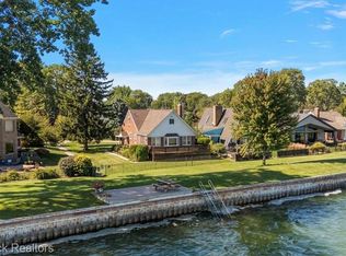 22665 Madison St, Saint Clair Shores, MI 48081
