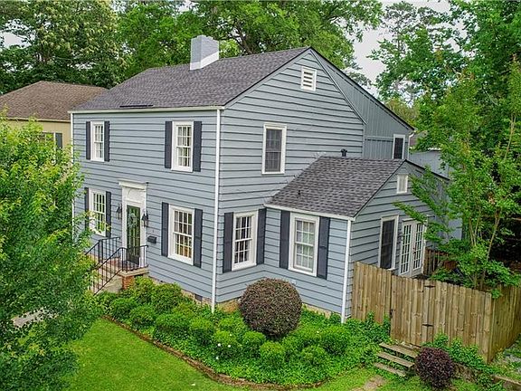 3rd image of 9 N Pinehurst Dr