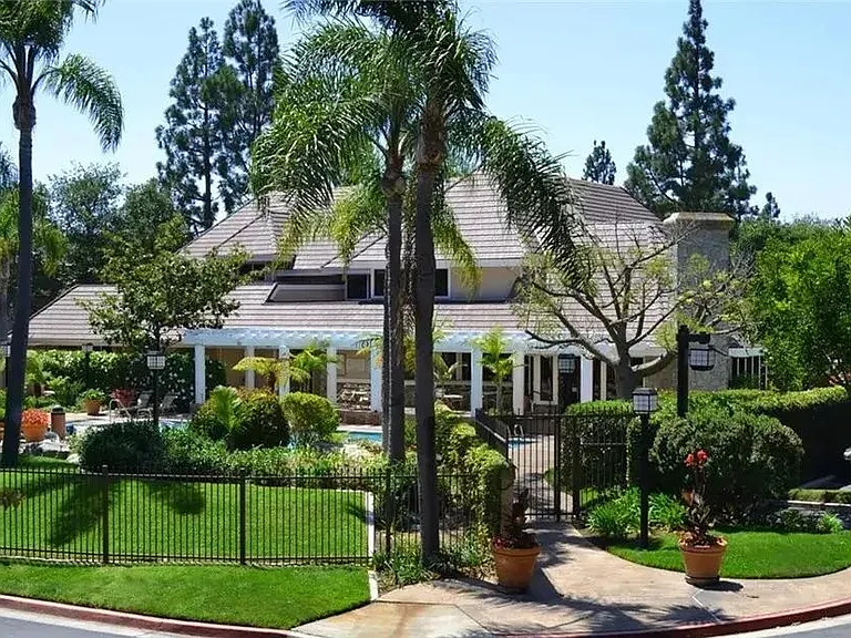 2571 Plaza Del Amo #310 — Photo 12