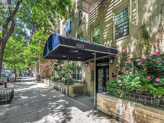5th image of 225 E 76th St APT 2E
