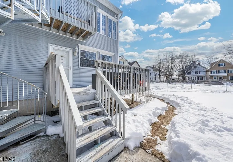 30 Sussex Ave #1 — Photo 17