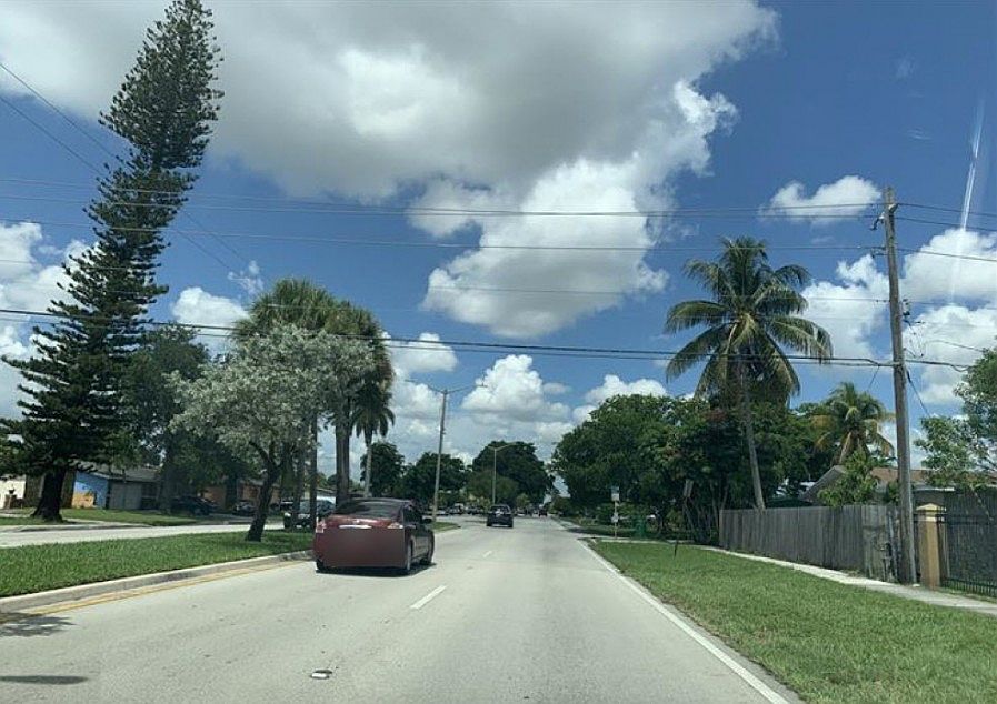 2nd image of 8637 Miramar Pkwy