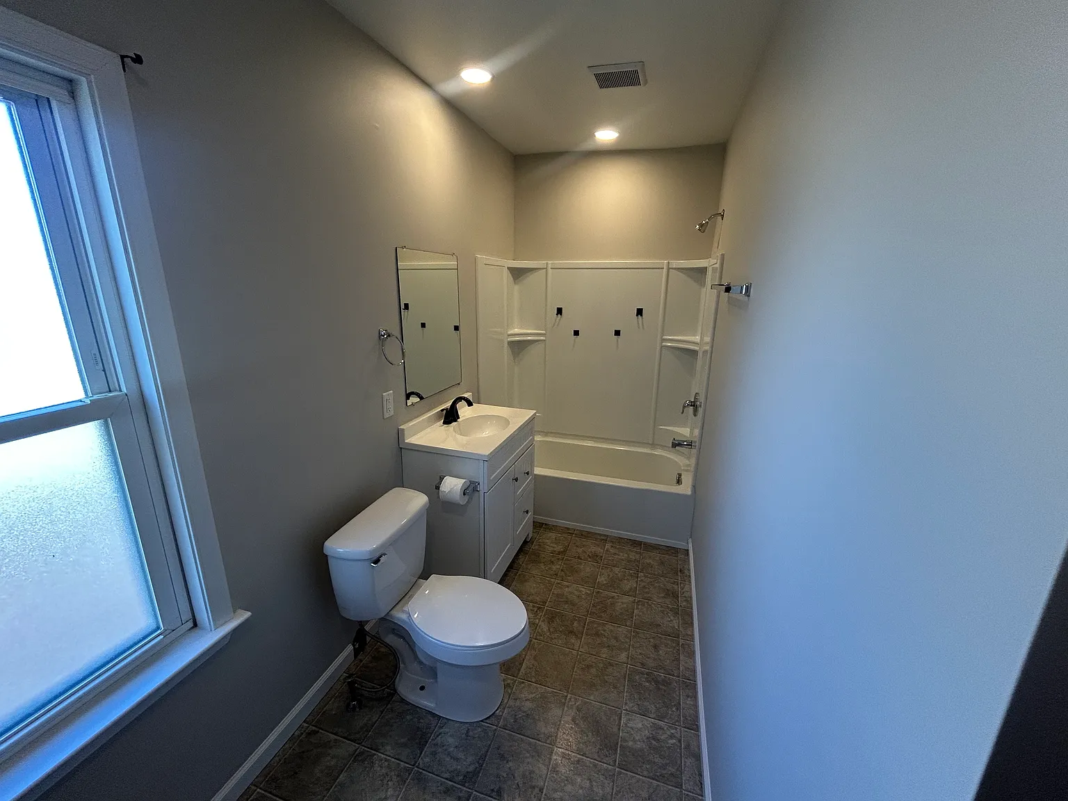 4 bed, 1500 sqft, $1,825 — Photo 4