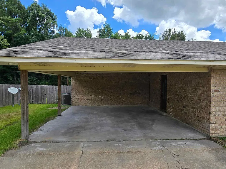 405 E Ridge Dr — Photo 4
