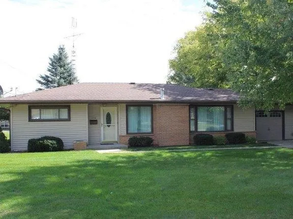 324 N Jackson St, Morrison, IL 61270