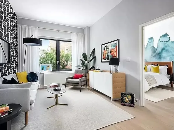 176 Woodward Avenue image 10 of 17