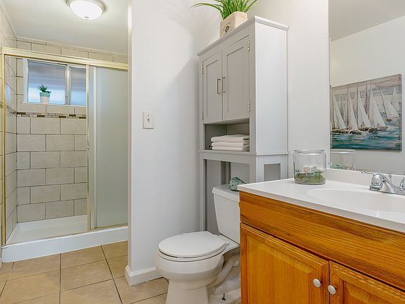 3rd image of 432 Kensington Park Ct #2