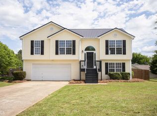 702 Summerfield Rd, Winder, GA 30680