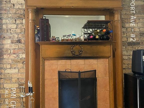 2nd image of 830 W Newport Ave #2