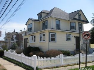 66 E Valley Stream Blvd, Valley Stream, NY 11580
