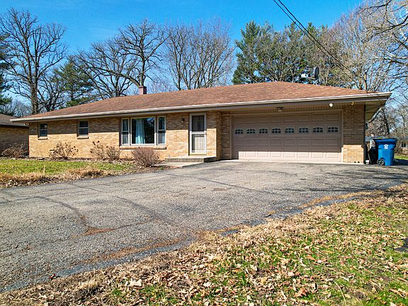 3rd image of 6184 Oak Ct
