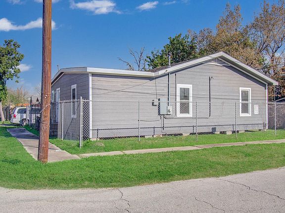 4th image of 3802 Ranch St