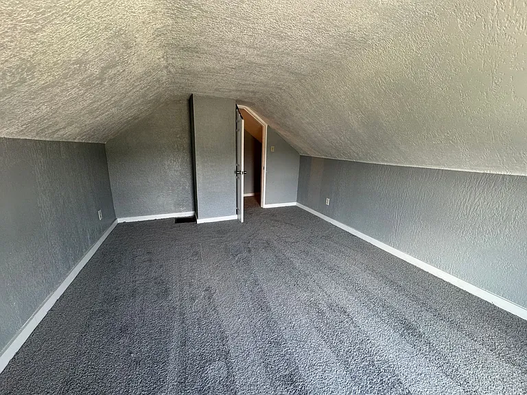 1010 Bates St — Photo 14