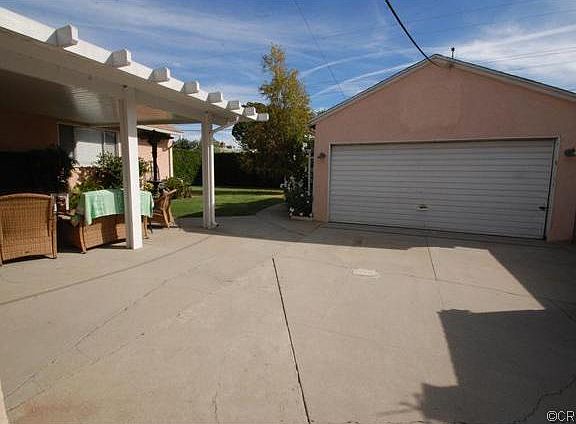 5th image of 416 N Shadydale Ave