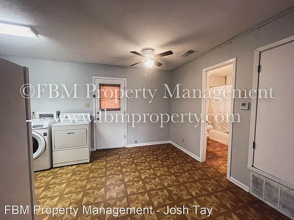 4th image of 330 W College St #12