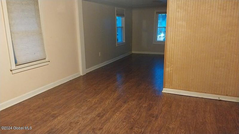 3rd image of 300 1st Avenue