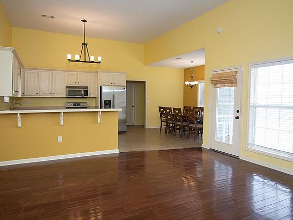 2nd image of 141 Breckenridge Dr