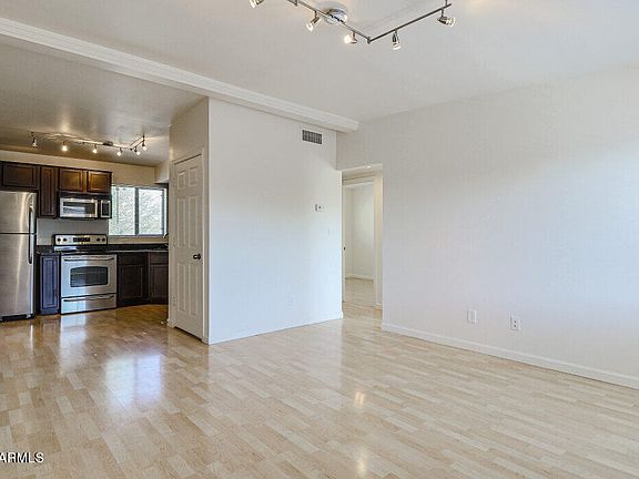 2nd image of 310 W EARLL Drive #201