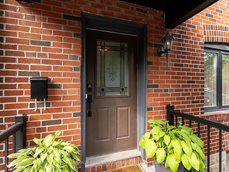 24 Mann Ave — Photo 6