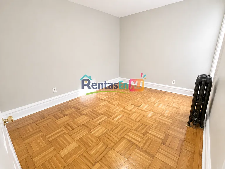 196 Roseville Ave #42B — Photo 3