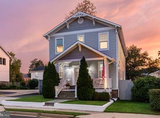 606 S Barton St, Arlington, VA 22204