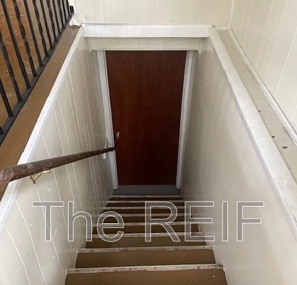1080 E Cornell Ave — Photo 13