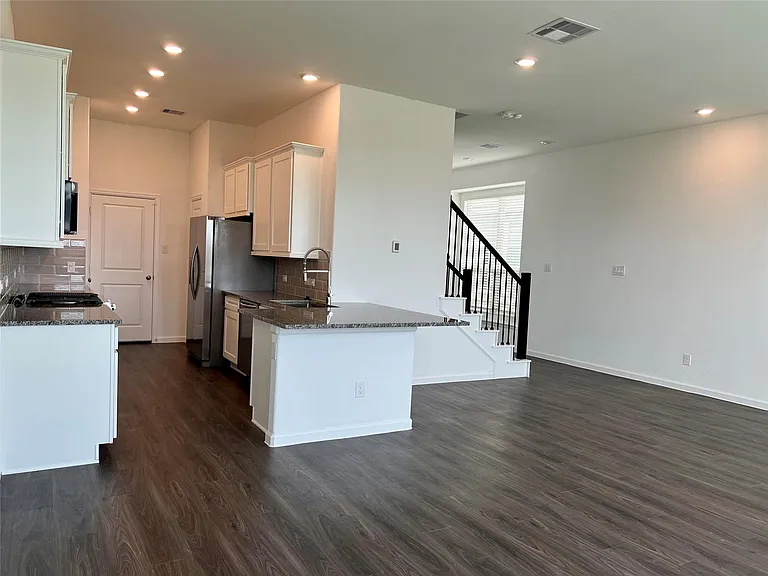5719 Foggy Vine Ct — Photo 8