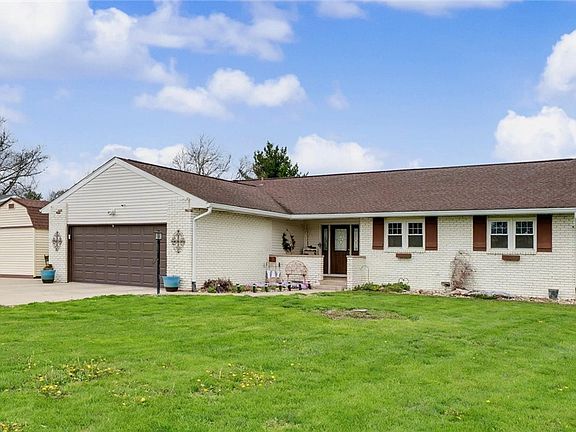 4th image of 1708 Oakmont Dr