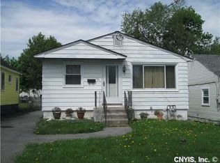 101 Edgeware Rd, Syracuse, NY 13208