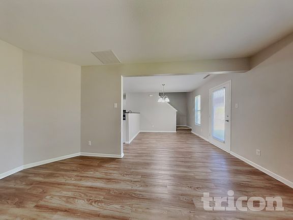 2nd image of 855 Bitting Hall Cir