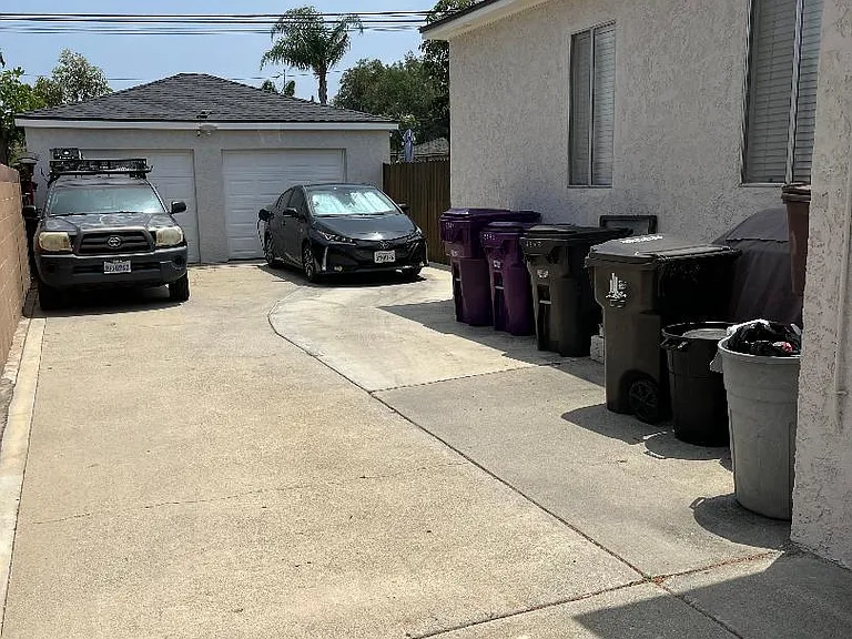 2342 Belmont Ave — Photo 3