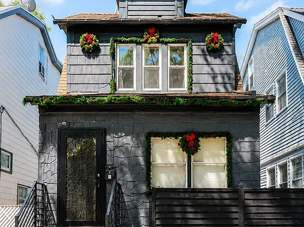 4014 79th St, Elmhurst, NY 11373