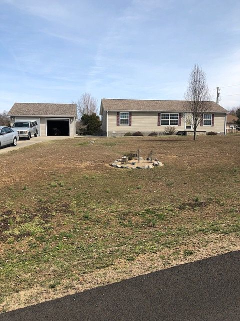 1st image of 101 Sarah Ln