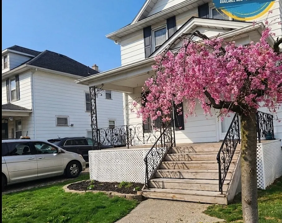 307 Riverview Ave