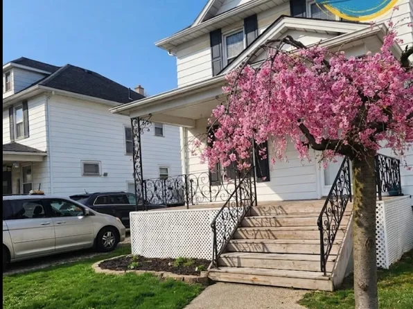 307 Riverview Ave, Monroe, MI 48162