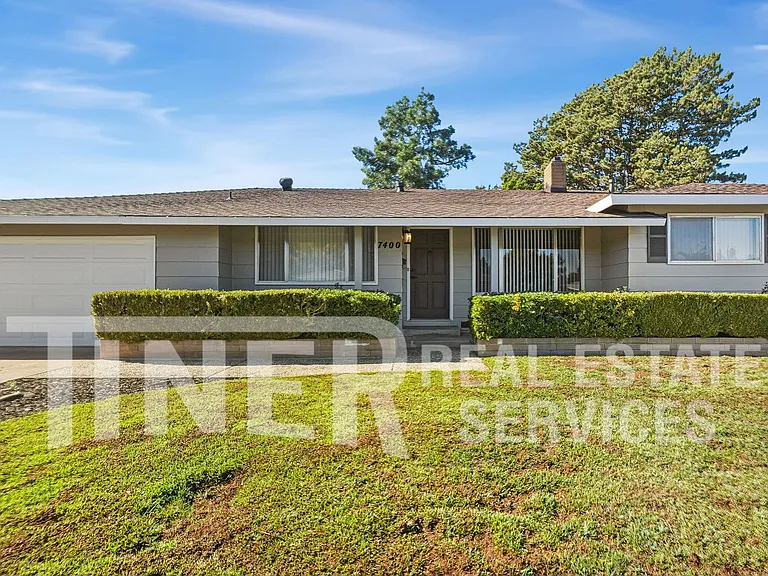 7400 Mooncrest Way — Photo 1