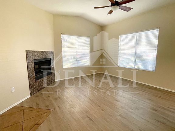 4th image of 2929 W Yorkshire Dr Unit 1019