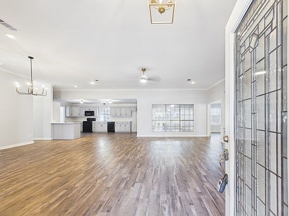 5th image of 17778 Country Club Dr