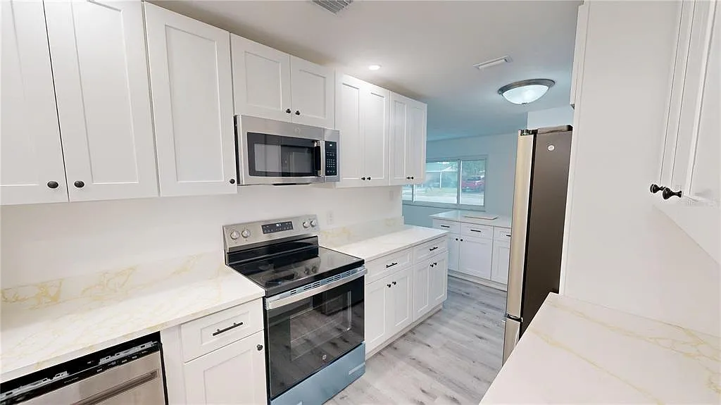 4 bed, 2.0 bath, 1540 sqft, $2,995 — Photo 3