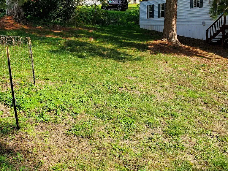 103 Redcomb Dr — Photo 6