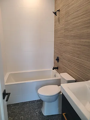 Rented by The Hamilton Group | media 6