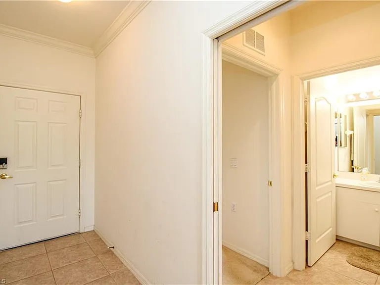 3820 Sawgrass Way #3046 — Photo 7