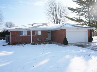 35810 Georgetown Dr, Sterling Heights, MI 48312