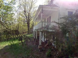 32 Crane Rd, Bloomingburg, NY 12721